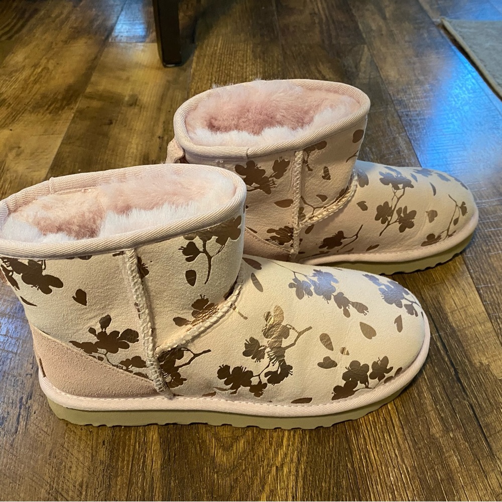 Women’s UGGs